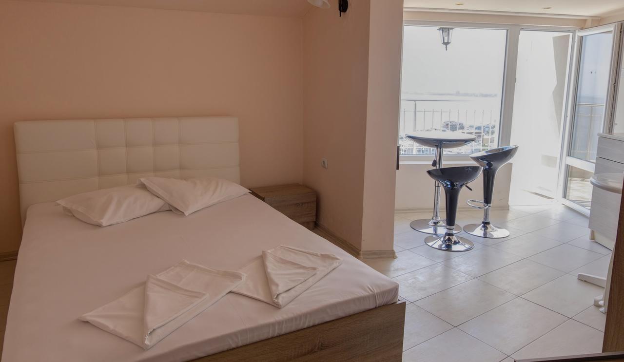 Guest House Amor สวิติ วลัส ภายนอก รูปภาพ